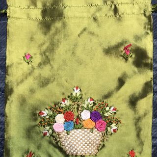 Túi lụa thêu đựng quà tặng hoặc vật dụng cá nhân