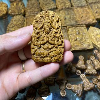 Mặt phật gỗ trầm hương giá rẻ