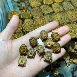 Mặt phật gỗ trầm hương giá rẻ