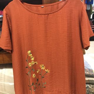 Áo đũi thêu cộc tay dáng xuông