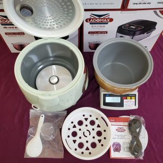 Nồi cơm điện 1.8L Ladomax Ha-7618 lòng niêu chống dính, dùng cho 4 - 6 người ăn