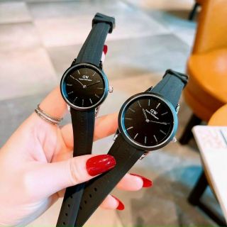 ĐỒNG HỒ D W ICONIC MOTION COUPLE HOT