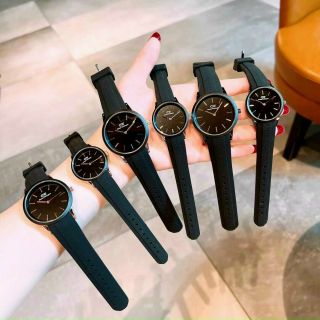 ĐỒNG HỒ D W ICONIC MOTION COUPLE HOT