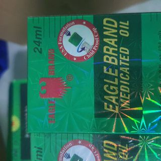 Dầu gió xanh 2 nắp Singapore