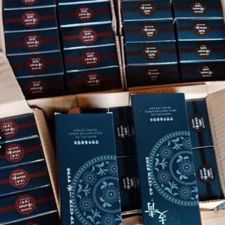 Thuốc nhuộm tóc thảo được WELCOS chính hãng Mugens màu Đen&Nâu ( Black & Dark Brown) phủ bạc 1 phút Hàn Quốc