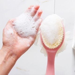 Cọ lưng, chà lưng kèm bông tắm, tạo bọt
