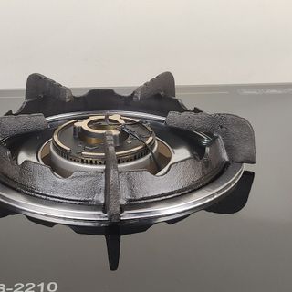 Bếp gas kính đôi Raiden RDB-2210 đầu đốt đồng, điếu inox 304
