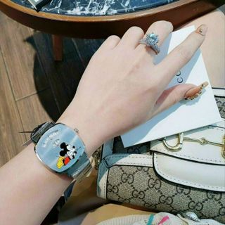 ĐỒNG HỒ GUCCl VUÔNG CAO CẤP SALE