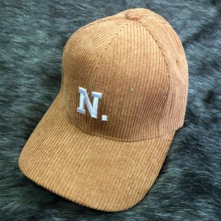Nón kết đủ mẫu thêu chữ N.
