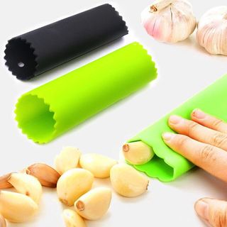 Dụng cụ bóc vỏ tỏi siêu nhanh