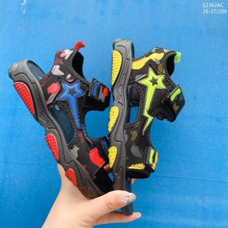 Sandal trẻ em quai ngang họa tiết ngôi sao S2362