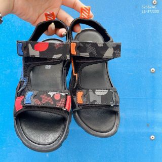 Sandal trẻ em quai ngang họa tiết ngôi sao S2362