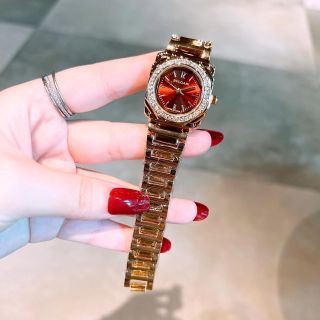 Đồng hồ bvlgarri vuông mini mẫu mới