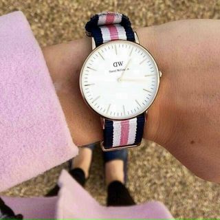 ĐỒNG HỒ D W CLASSIC DÂY NATO CAO CẤP