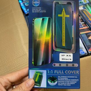 Kính cường lực IP khung dán tự động siêu dễ dán, viền mỏng