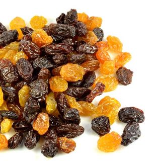 Nho Khô Chile 3 Màu Vàng Đỏ Đen Không Hạt Nguyên Vị Sấy Không Đường Chua Ngọt Tự Nhiên - 250g