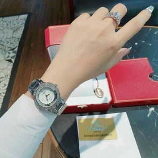 ĐỒNG HỒ CHANE NỮ ĐÁ RƠI