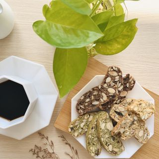 Bánh Biscotti Mixed Hạt 3 Vị Mật Ong, Matcha, Chocolate Cực Ngon Không Đường Không Chất Bảo Quản - 100g