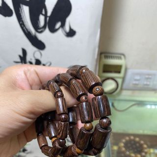 Vòng gỗ trầm hương mic sen