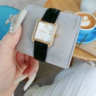 ĐỒNG HỒ MICHAEL KORS VUÔNG DA CAO CẤP