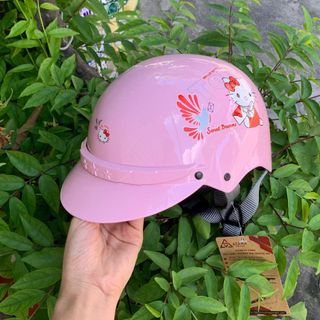 Mũ bảo hiểm nửa đầu SRT trẻ em Doremon helloktty có mỏ trẻ từ 6-8 tuôi