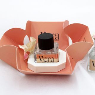 Nước Hoa Vùng Kín VERA PINK