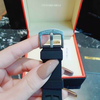 ĐỒNG HỒ RICHARD MILLER ĐÁ TRUNG CẤP NEW