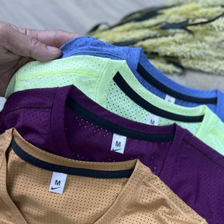 Đồ Thể Thao Áo Thun Nữ Logo Cổ Tim Thể Thao Siêu Đẹp Giá Sỉ, Hàng Hot