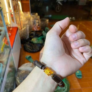 Vòng gỗ mun công đốt trúc mix đá