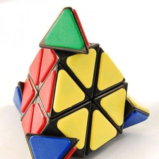 Rubik Pyraminx xếp hình tam giác giá sỉ