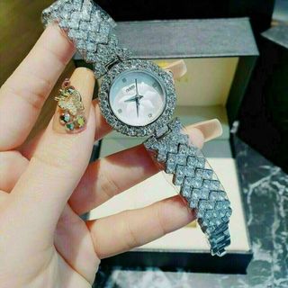ĐỒNG HỒ GUEESS NỮ THỜI TRANG XINH