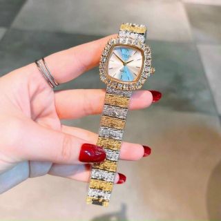 ĐỒNG HỒ ROLLEX VUÔNG NEW NỮ