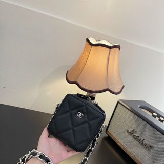 Túi đeo chéo vuông XHBT168