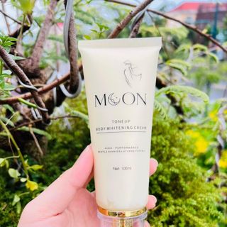 Kem body trắng da cốt dẻo Moon 500gr