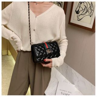 Túi đeo chéo hàng hiệu khóa G  G bền đẹp XHBT202