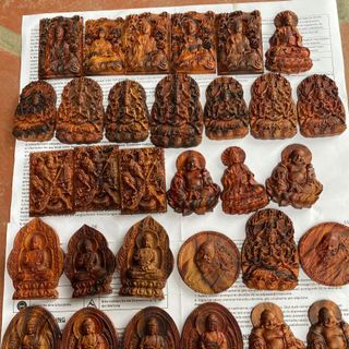 Mặt phật vòng cổ gỗ sưa đỏ