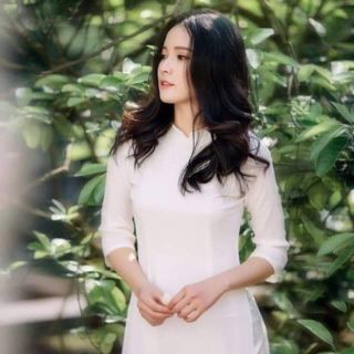 Bộ áo dài trắng học sinh