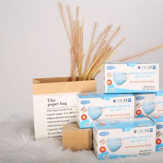Khẩu trang y tế 4 lớp bán nguyệt Kim Sora - 50 cái/ hộp - 50 hộp/ thùng