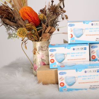 Khẩu trang y tế 4 lớp bán nguyệt Kim Sora - 50 cái/ hộp - 50 hộp/ thùng