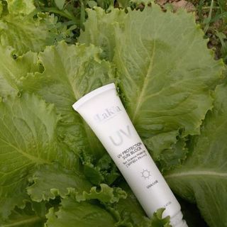 Kem Chống Nắng Trang Điểm ILAKIA UV SUN BLOCK SPF50 50g