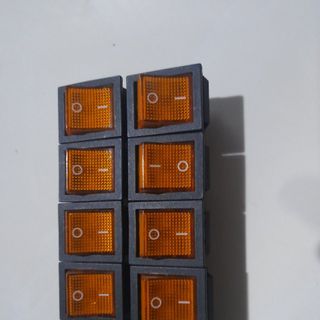 Công Tắc Nguồn Bình Phun Điện 12v