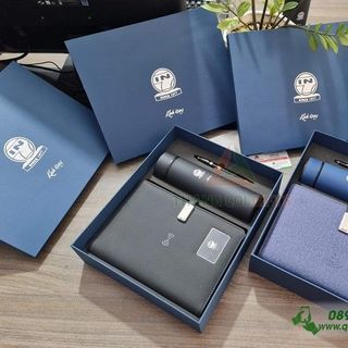 Bộ GIFTS Qùa Tặng Nhân Viên Văn Phòng in khắc logo Doanh Nghiệp