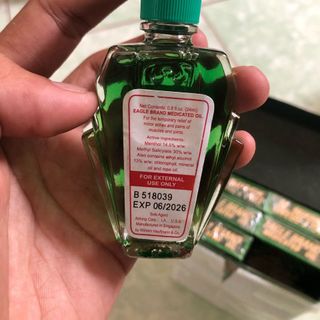 Dầu xanh 2 nắp thơm nóng