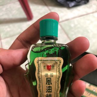 Dầu xanh 2 nắp thơm nóng