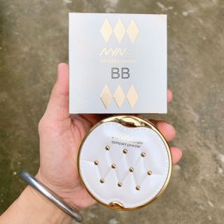 Phấn 2 tầng NYN
