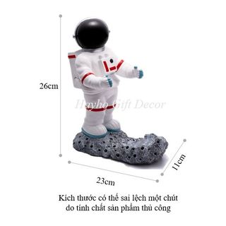 Kệ rượu vang mô hình phi hành gia sang trọng - Tượng trang trí bàn làm việc