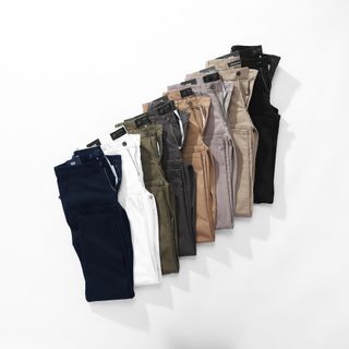 Quần kaki dài nam chất vải kaki chính phẩm, hàng dày dặn, co giãn nhẹ. Màu được xử lý wash bền màu, bao giặt máy, bao không ra màu, không bai nhão size từ 55kg - 85kg