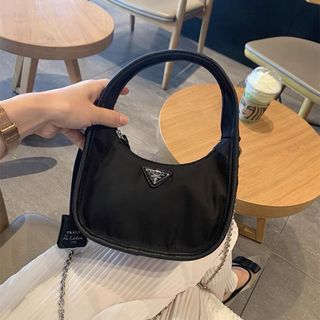 Túi đeo vai dể thương, cá tính XHBT210