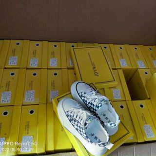 Giày thể thao nữ sọc caro dáng bassic S2684