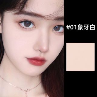 Phấn nén Colour Geometry kèm bông phấn